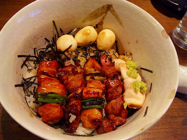 東京ランチ紀行 石井 焼き鳥丼 900円